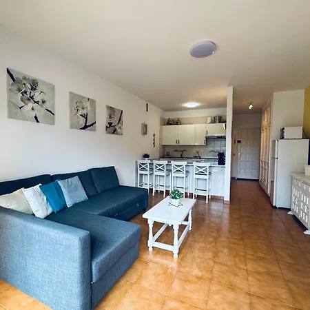 Happy Apartment